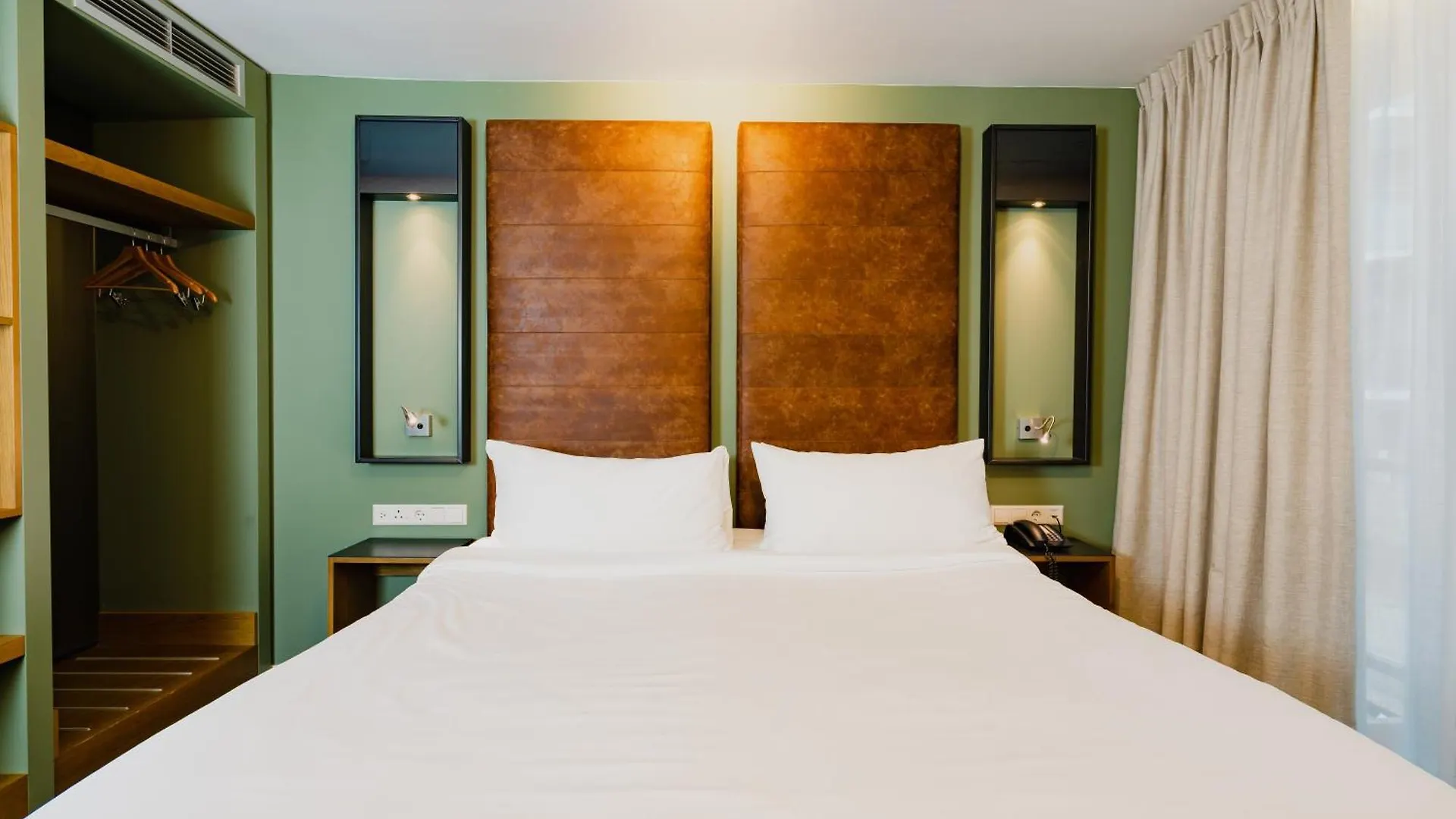 Hotel De Hallen Amsterdam